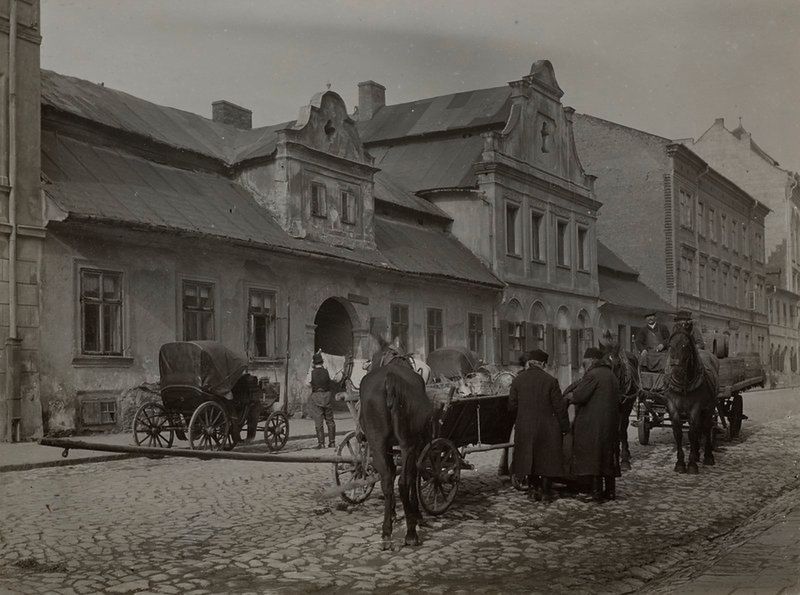 Krakowski Kazimierz. Stąd pochodziła Helena Rubinstein. Fotografia z początku XX wieku. 