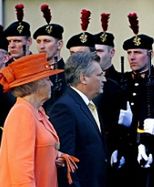 Królowa Beatrix powitała prezydenta Kwaśniewskiego