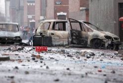 Zamieszki w Belfaście - 40 policjantów rannych