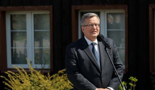 Komorowski: niektórzy dziennikarze zaczynają epatować kwestią ekshumacji