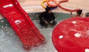 Spór o muzułmanki w burkini na basenie. Pływalnie wymagają określonych strojów kąpielowych z troski o higienę