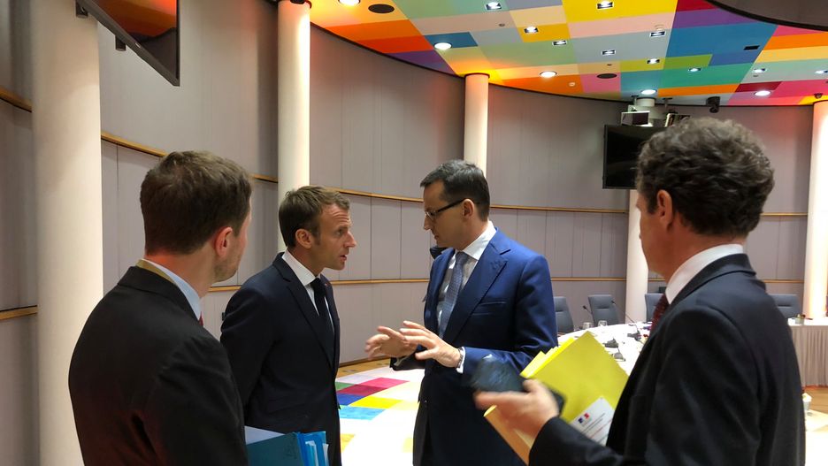 Premier Morawiecki rozmawiał z prezydentem Macronem