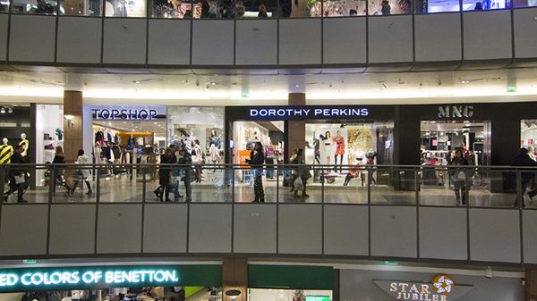 W styczniu galerie straciły 6 proc. dotychczasowych odwiedzających w stosunku do stycznia roku poprzedniego 