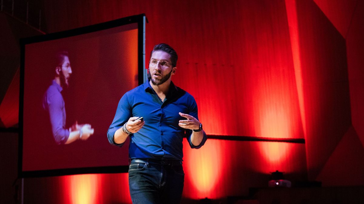 Marek Zmysłowski o prowadzeniu biznesu w Afryce opowiadał m.in. podczas konferencji TED