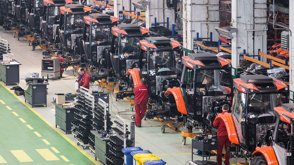 Komornik zajął ruchomości Ursusa potrzebne do produkcji.