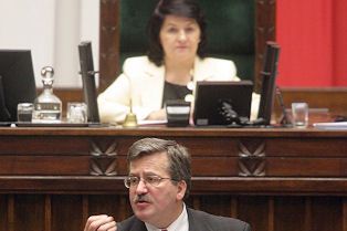 Posłowie pięciu kadencji Sejmu