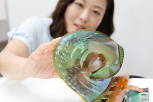 LG rozpocznie masową produkcję elastycznych ekranów OLED