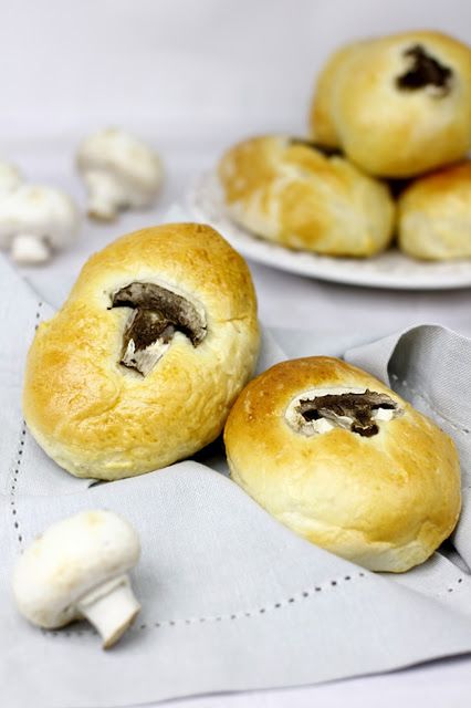 Proste i pyszne bułeczki z pieczarkami