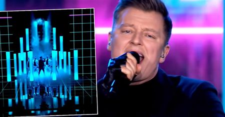 Eurowizja 2021: Ujawniono zapasowe nagranie Brzozowskiego. Internauci zachwyceni: "To jest lepsze niż to, co pojawiło się w Rotterdamie" [WIDEO]