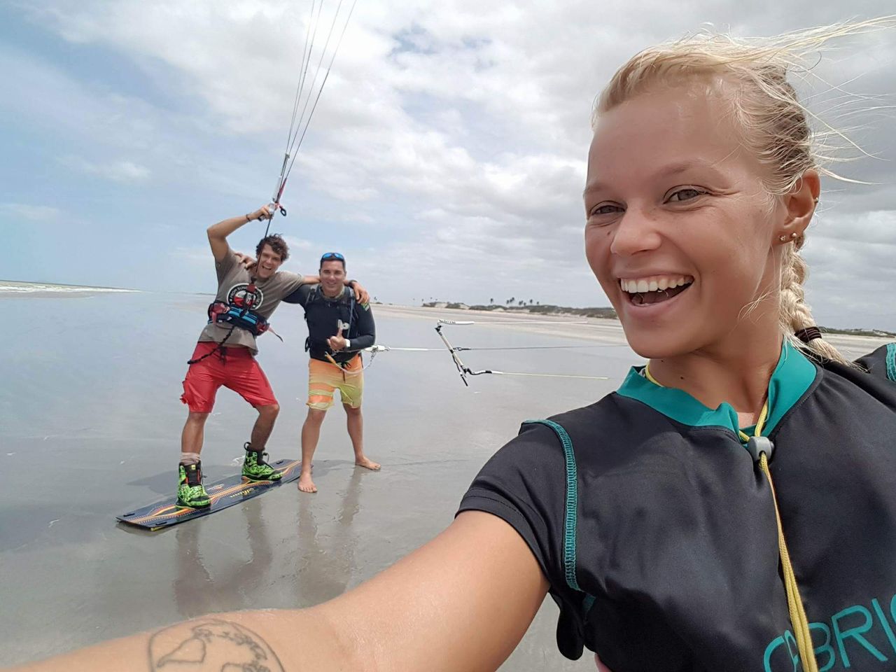 Są młodzi, ambitni i nie boją się wyzwań. Polscy surferzy podbijają Brazylię