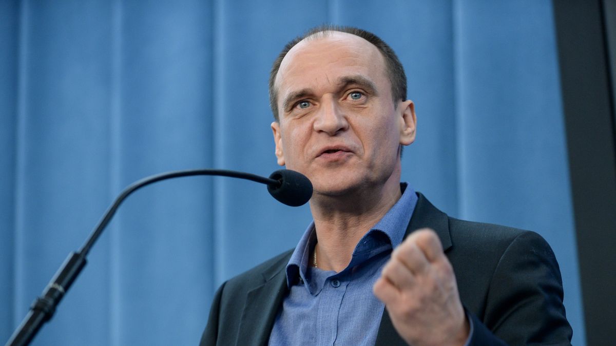 Paweł Kukiz popiera dymisję Antoniego Macierewicza