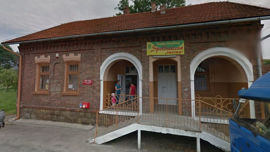 Łęki Strzyżowskie. Napad na sklep z siekierą. Trwa obława