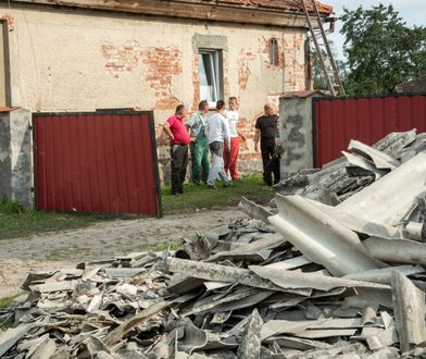 "Wszystko pod kontrolą". Pierwsze pieniądze na kontach poszkodowanych przez nawałnice