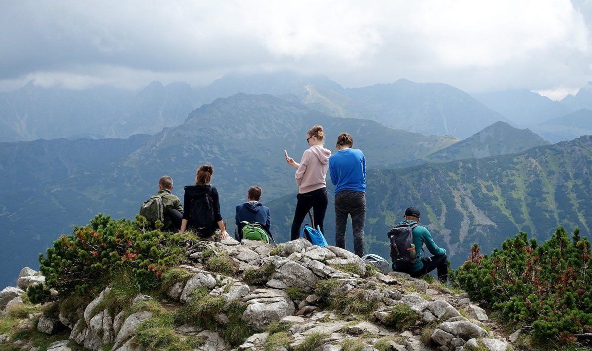 Dla takich widoków - co roku - w Tatry przyjeżdżają turyści 