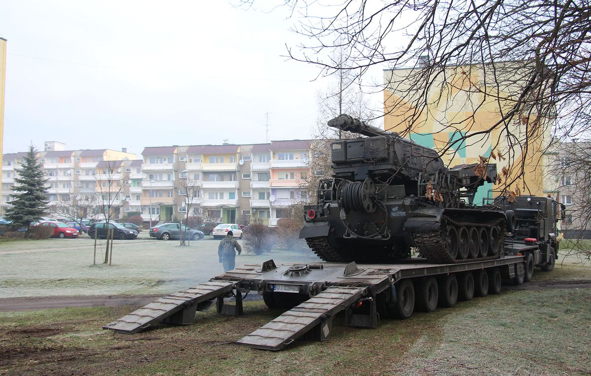 Wojsko na ulicach Piekar, ludzie zaskoczeni. "Nie ma wojny"