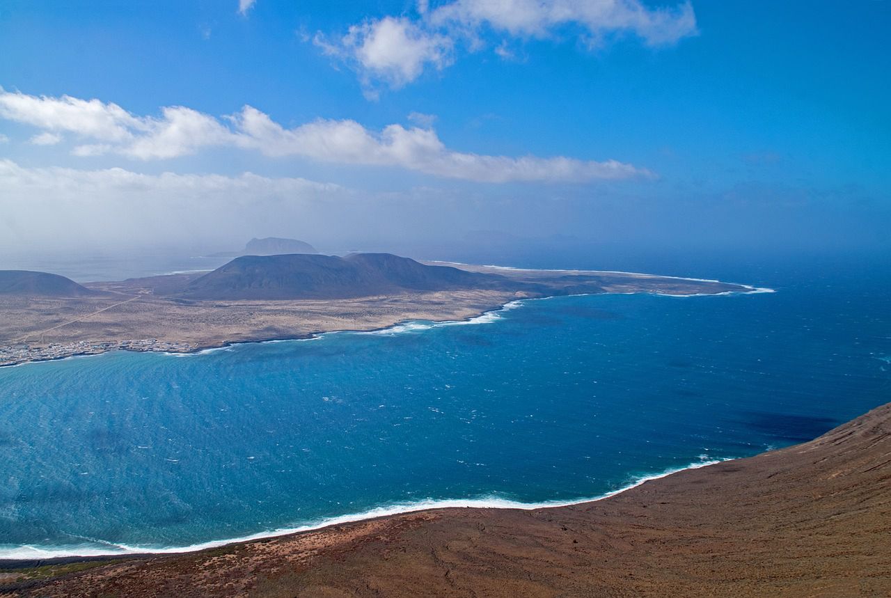 Lanzarote, jedna z popularniejszych Wysp Kanaryjskich