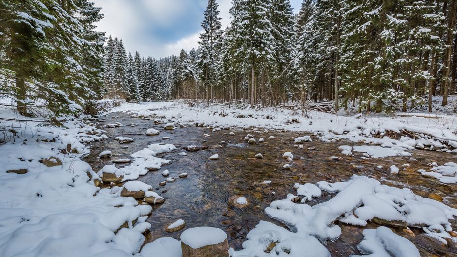 Tatry - TOPR wprowadza drugi stopień zagrożenia lawinowego.