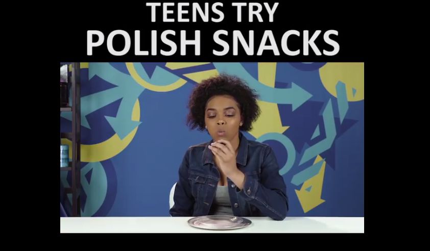 Amerykańskie nastolatki jedzą polskie przekąski. "Dlaczego to takie twarde?" 