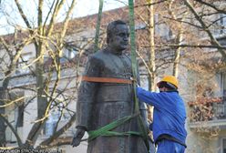 Pomnik ks. Jankowskiego znika. Zdecydowali radni
