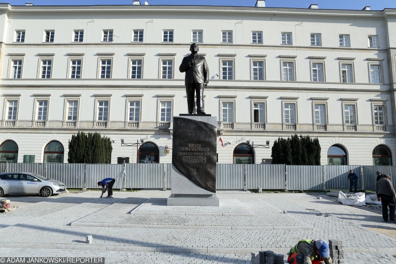 Pomnik Lecha Kaczyńskiego już gotowy - wielkie odsłonięcie w sobotę