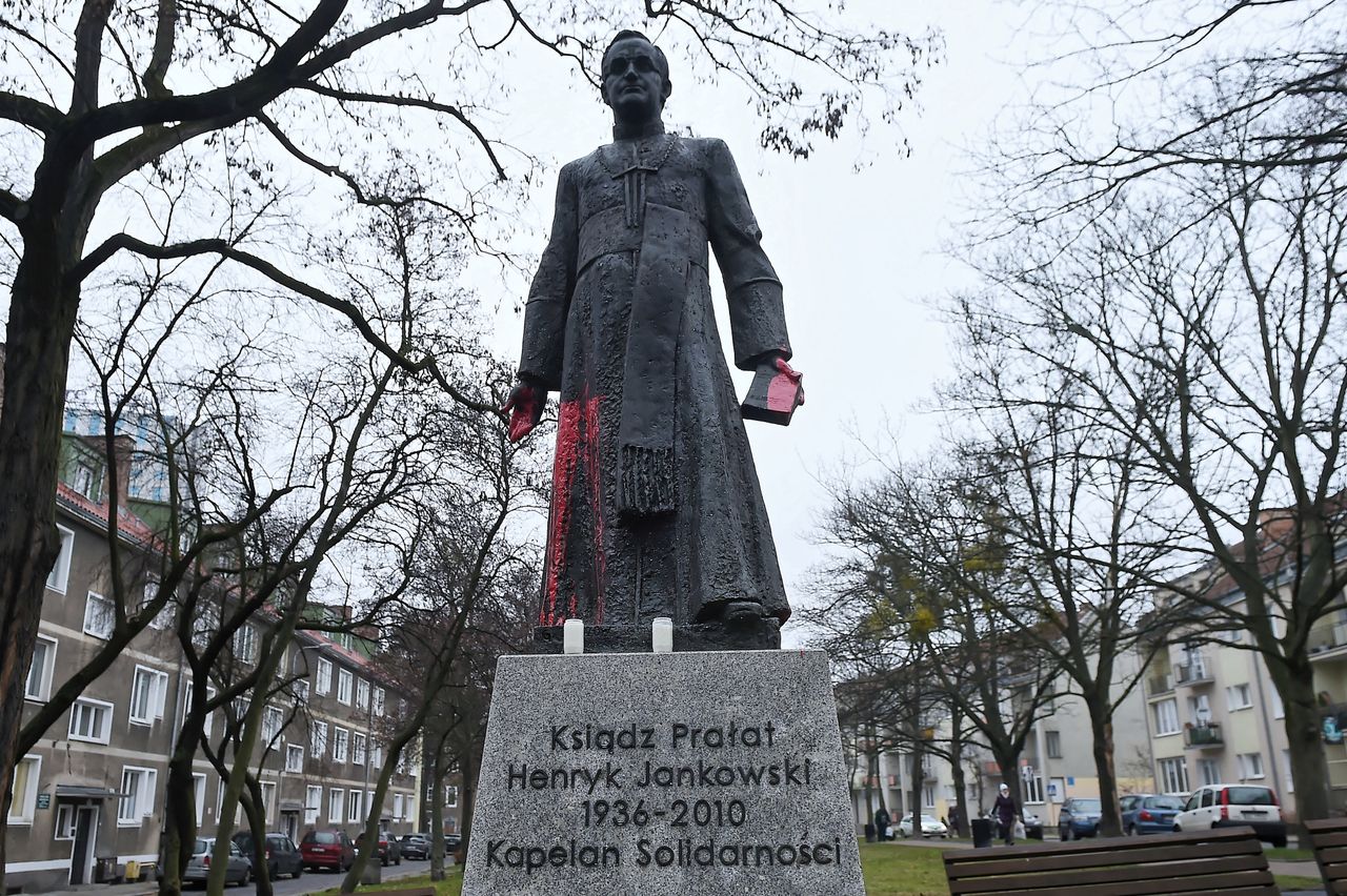 Niechciany pomnik księdza Henryka Jankowskiego. Nowe informacje