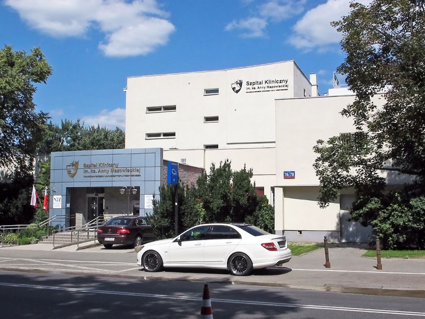 Budynek Szpitala Klinicznego im. ks. Anny Mazowieckiej  w Warszawie 