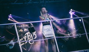 Oszałamiające stylizacje Natalii Nykiel na trasie Red Bull Tour Bus