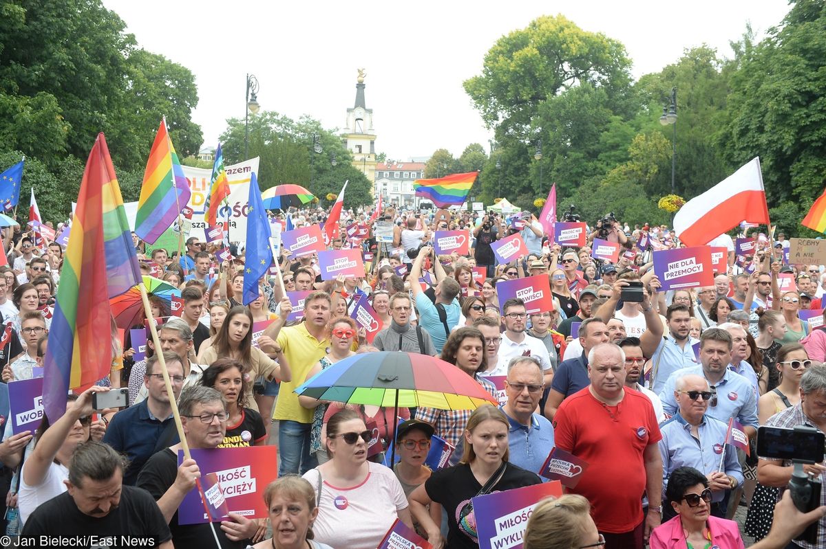 Solidarni z Białymstokiem. Wiec przeciw przemocy w stolicy Podlasia