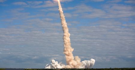 NASA tworzy kolorowe chmury. Wszystko za sprawą specjalnych chemikaliów