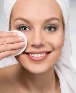 Czym zmywać makijaż? Skuteczny i szybki demakijaż
