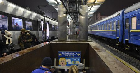 Wybuch granatu w centrum Kijowa. Dwie osoby nie żyją
