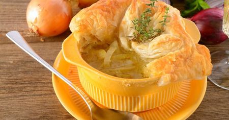 Gotowanie na ekranie: francuska zupa cebulowa