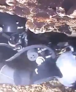 Tajlandia. Udało się uratować czterech chłopców, dziewięć osób wciąż w jaskini