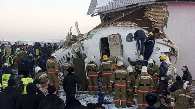 Kazachstan. W katastrofie samolotu zginęło co najmniej 12 osób.