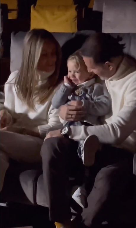 Małgorzata Rozenek z rodziną w kinie