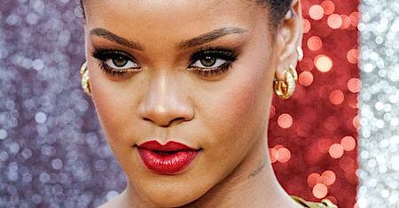 Rihanna ostro zaszalała z wizerunkiem! Tym razem ogoliła sobie brwi! Wygląda jak prawdziwa kosmitka!