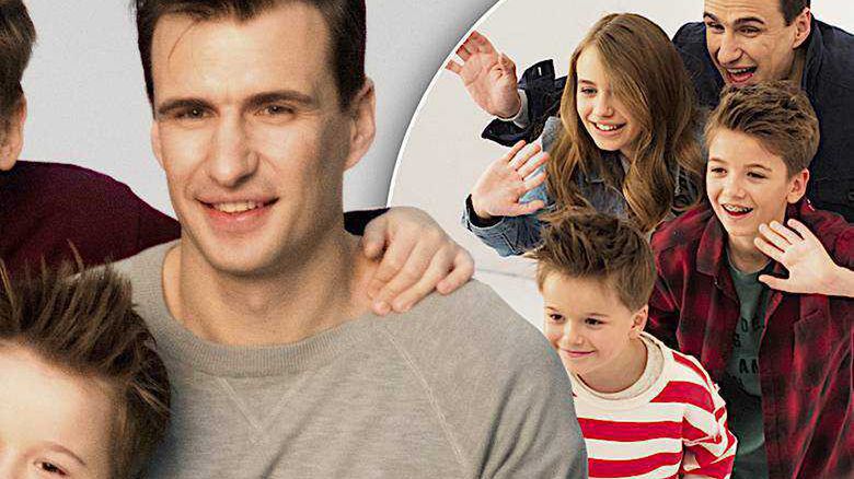 Jarosław Bieniuk z dziećmi, reklama Play