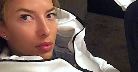 Ewa Chodakowska rozgrzała internet emocjonalnym wpisem! Trzyma się za brzuch i ogłasza światu: "Pierwszy, ale nie ostatni raz poruszam ten temat"