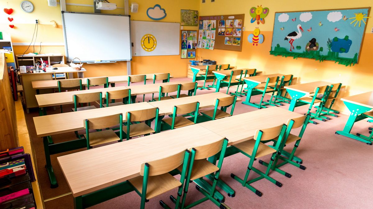 Nie ma pewności, czy w poniedziałek sale szkolne i przedszkolne będą puste