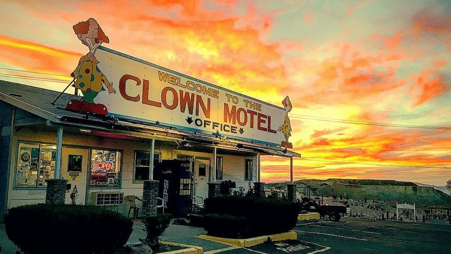 Motel Klaunów zlokalizowany jest w mieście Tonopah w stanie Nevada