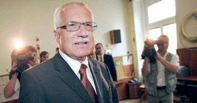 Policja podsłuchiwała prezydenta