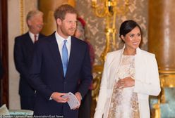 Pokazano akt urodzenia syna księżnej. Uwagę zwraca jeden szczegół