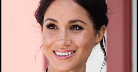 Chcesz wyglądać jak Meghan Markle? Wystarczy jeden makijażowy trik