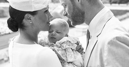 Meghan Markle zawsze patrzy na Harry'ego w ten sam sposób. Ekspertka tłumaczy