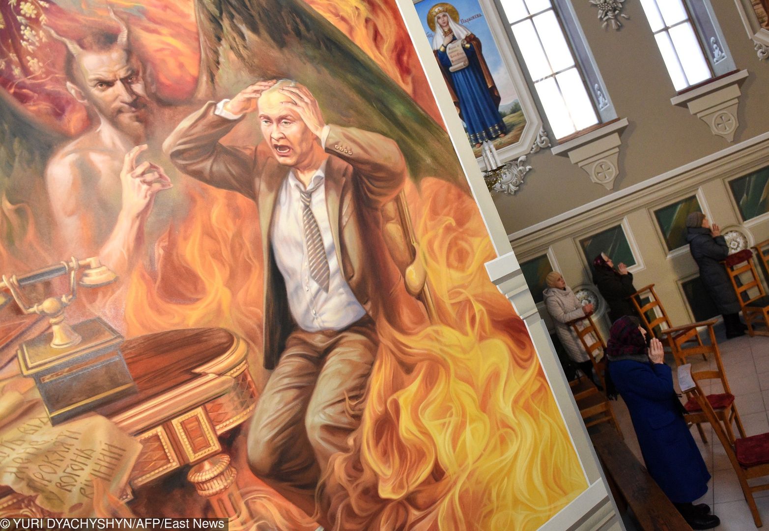 Putin smaży się w piekle na ścianie ukraińskiej cerkwi