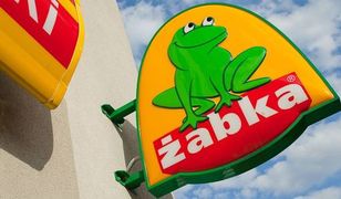 Afera po kartce sklepikarza w Ostrowie Wielkopolskim. Sieć Żabka wydała oświadczenie