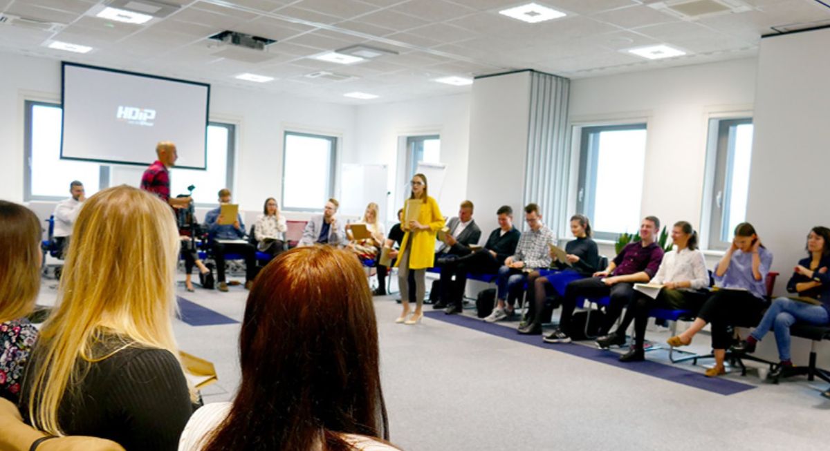 Lidl kusi studentów. 3300 zł za miesiąc praktyk