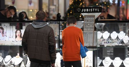 Boże Narodzenie 2019. Ile wydajemy na prezenty świąteczne?