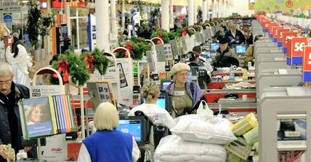 Minister infrastruktury chce zadbać o matki z dziećmi. I zaskoczył handlowców