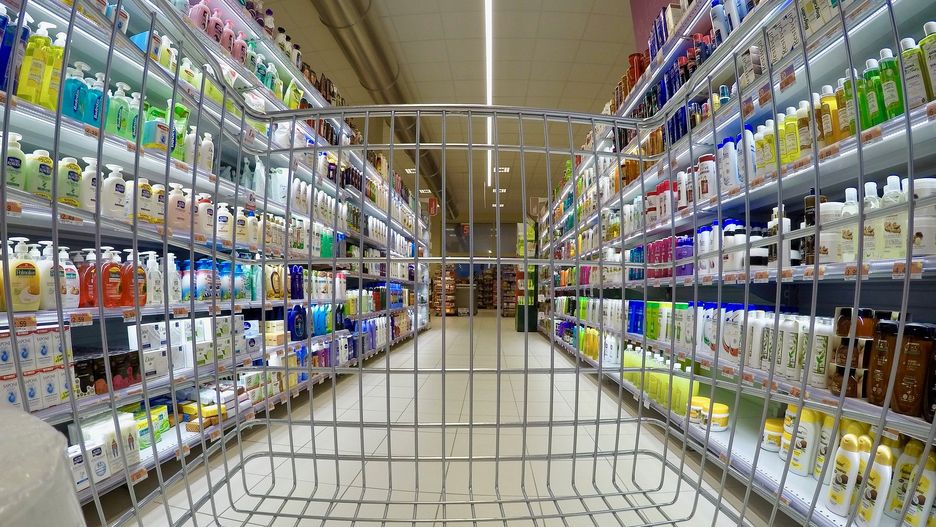 Wyższy VAT to wyższe ceny w sklepach czy też np. na stacjach paliw.
